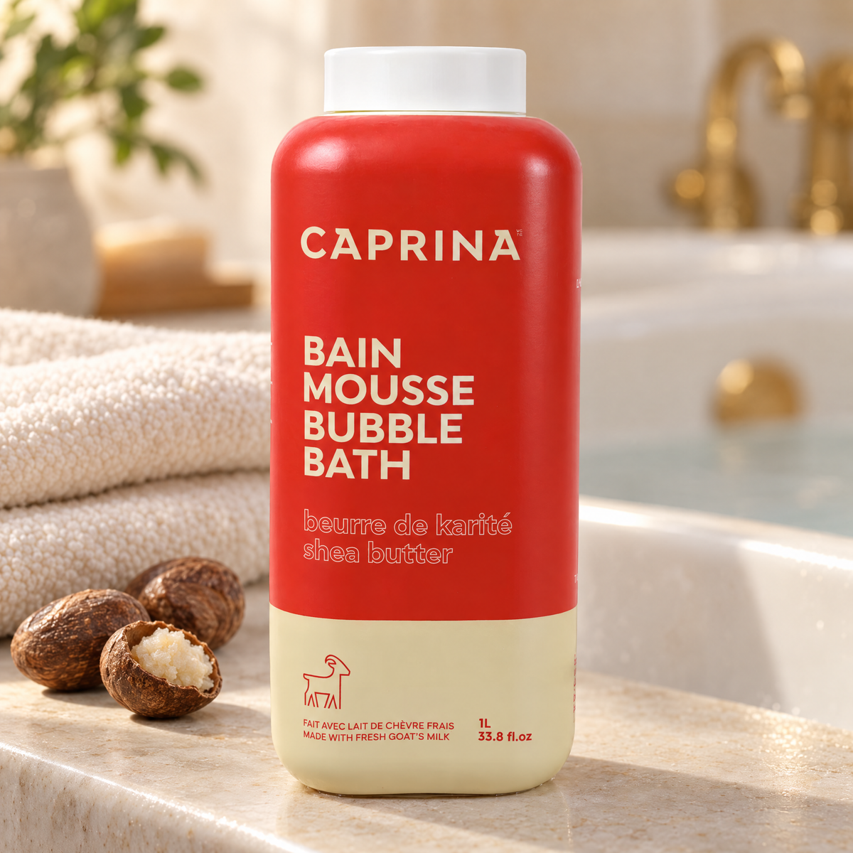 Bain moussant Caprina au beurre de karité sur un rebord de baignoire | Caprina Shea Butter bubble bath